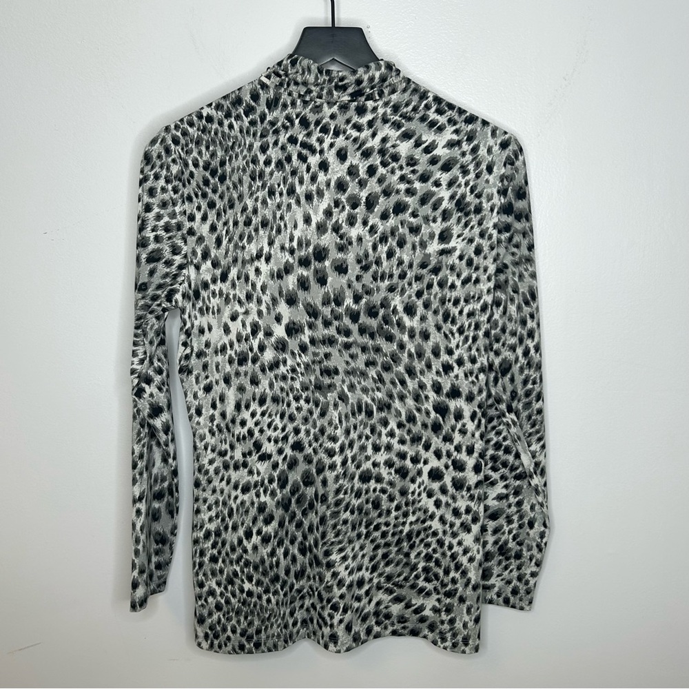 J. Mclaughlin Lightweight Leopard Print Turtlenec… - image 2